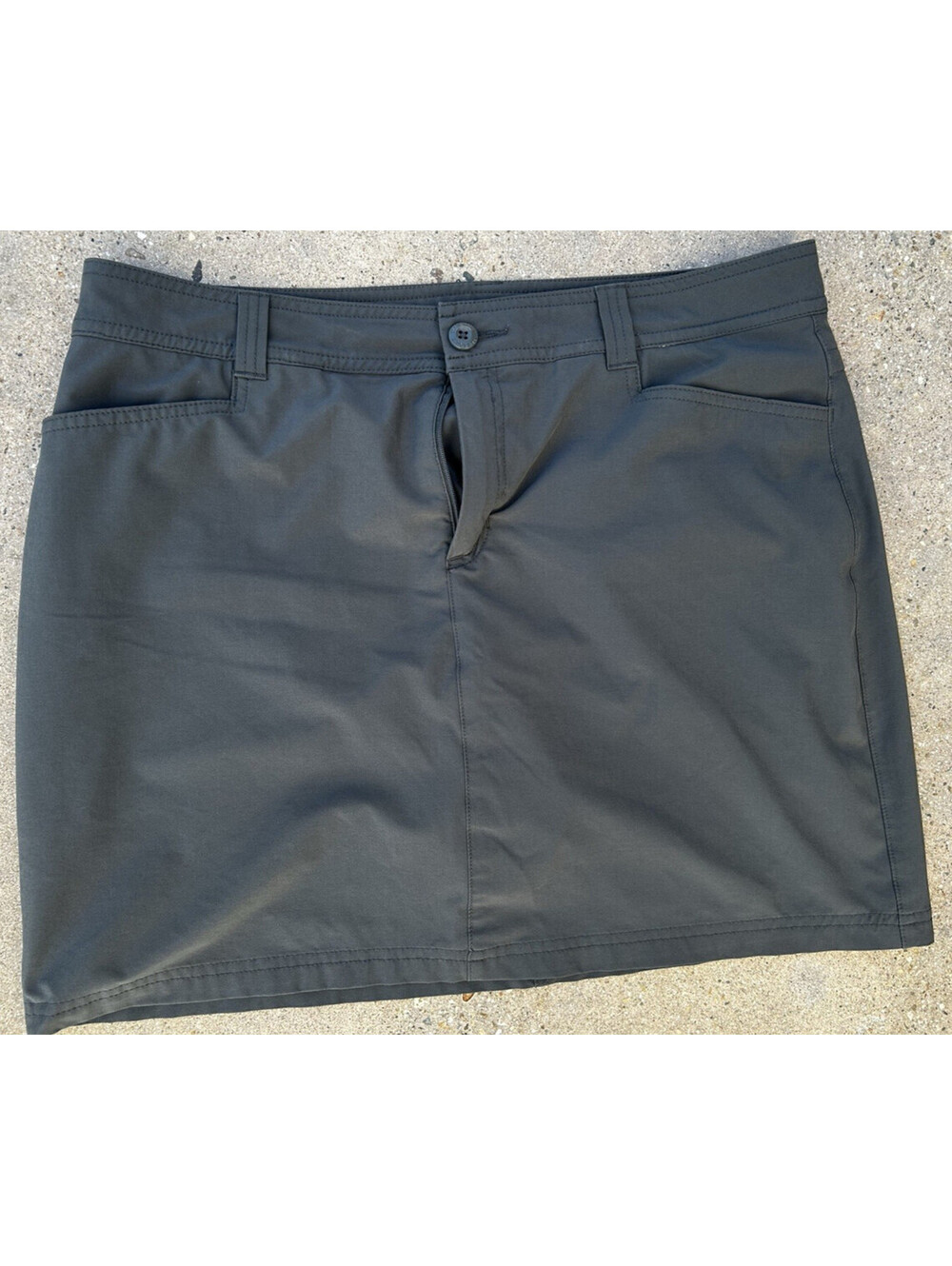 Womens Eddie Bauer Grey Skirt Size 12 Hiking Wear Measure 34w x 17L  Quick Dry